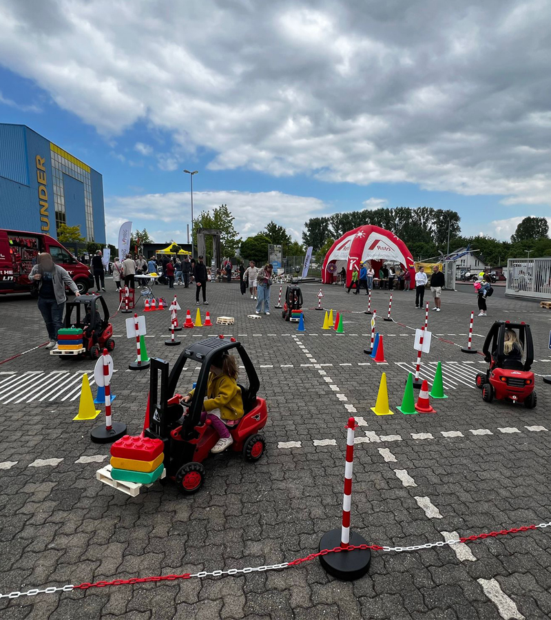 Gabelstaplerparcour für Kinder mit Führerschein!